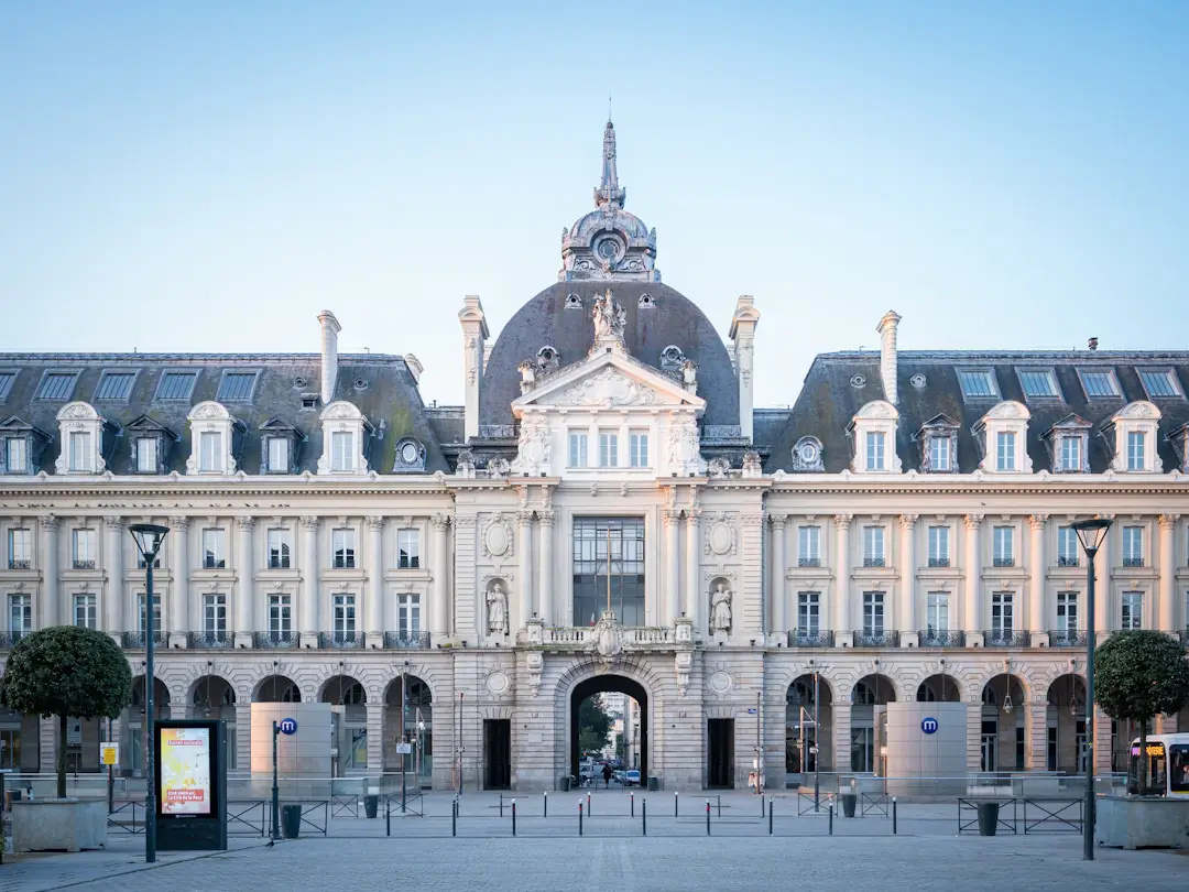 Ville de Rennes photographiée par 'thanhly' sur Unsplash