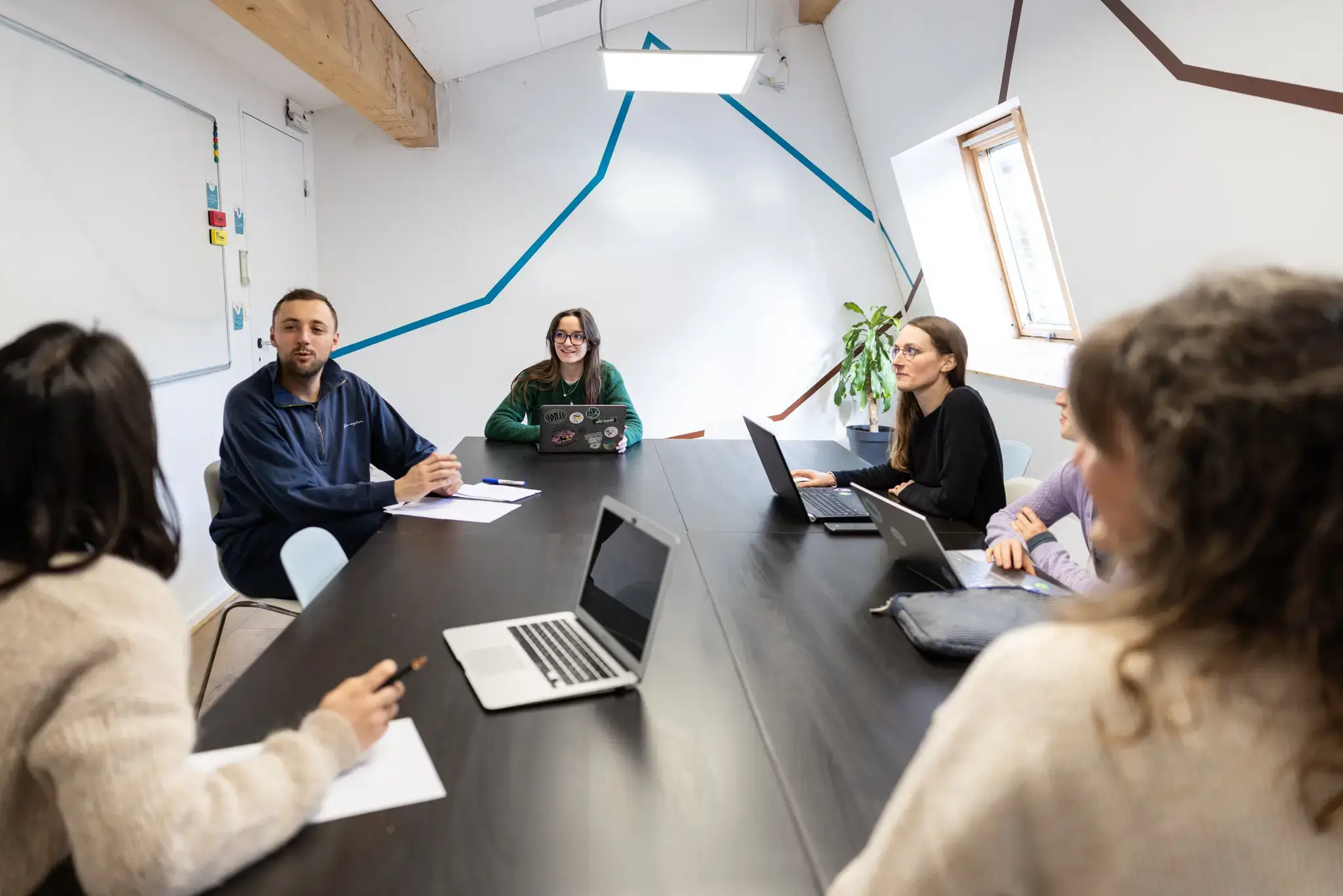 Salle de réunion lumineuse 10 personnes climatisée, Lyon Valmy