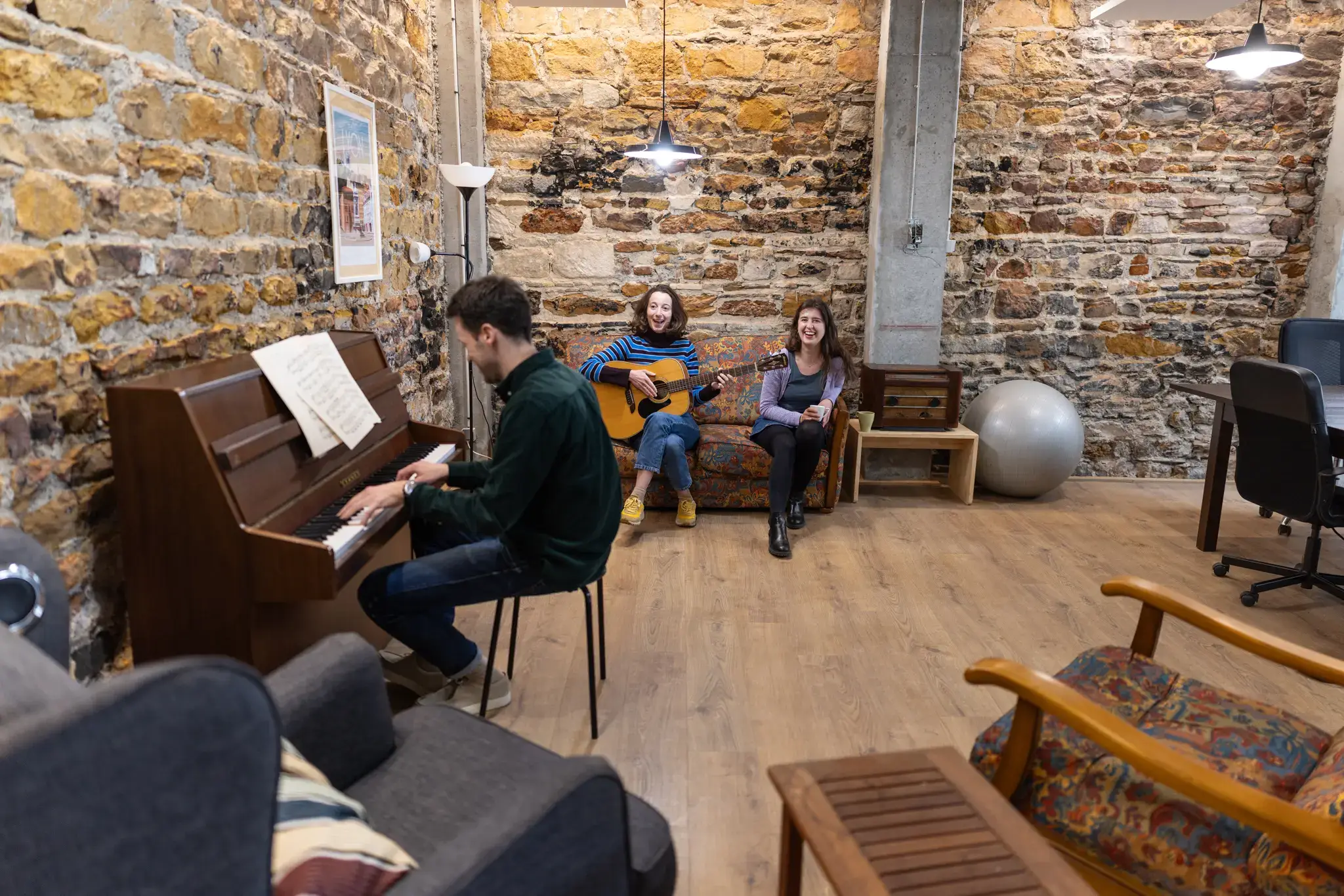 Pause musicale piano / guitare dans l'espace convivial, Lyon 9e