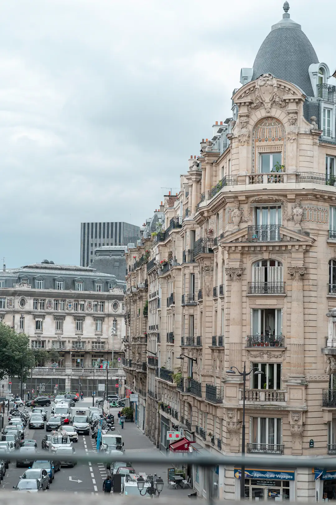 Ville de Paris photographiée par 'lexary' sur Unsplash