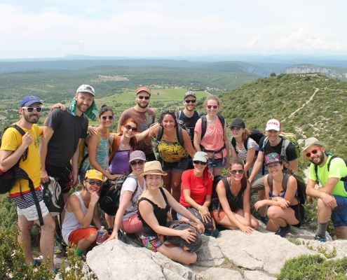 Photo de groupe des encordées à la montagne